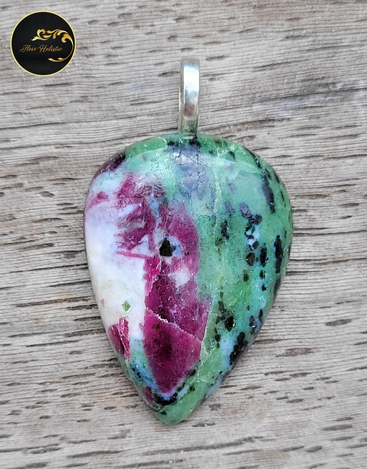 Pendentif en rubis sur fuchsite Flore Holistic