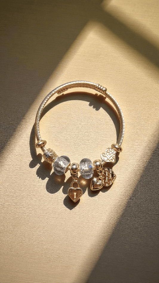 Bracelet Charms – Acier inoxydable doré & perles décoratives - Flore Holistic