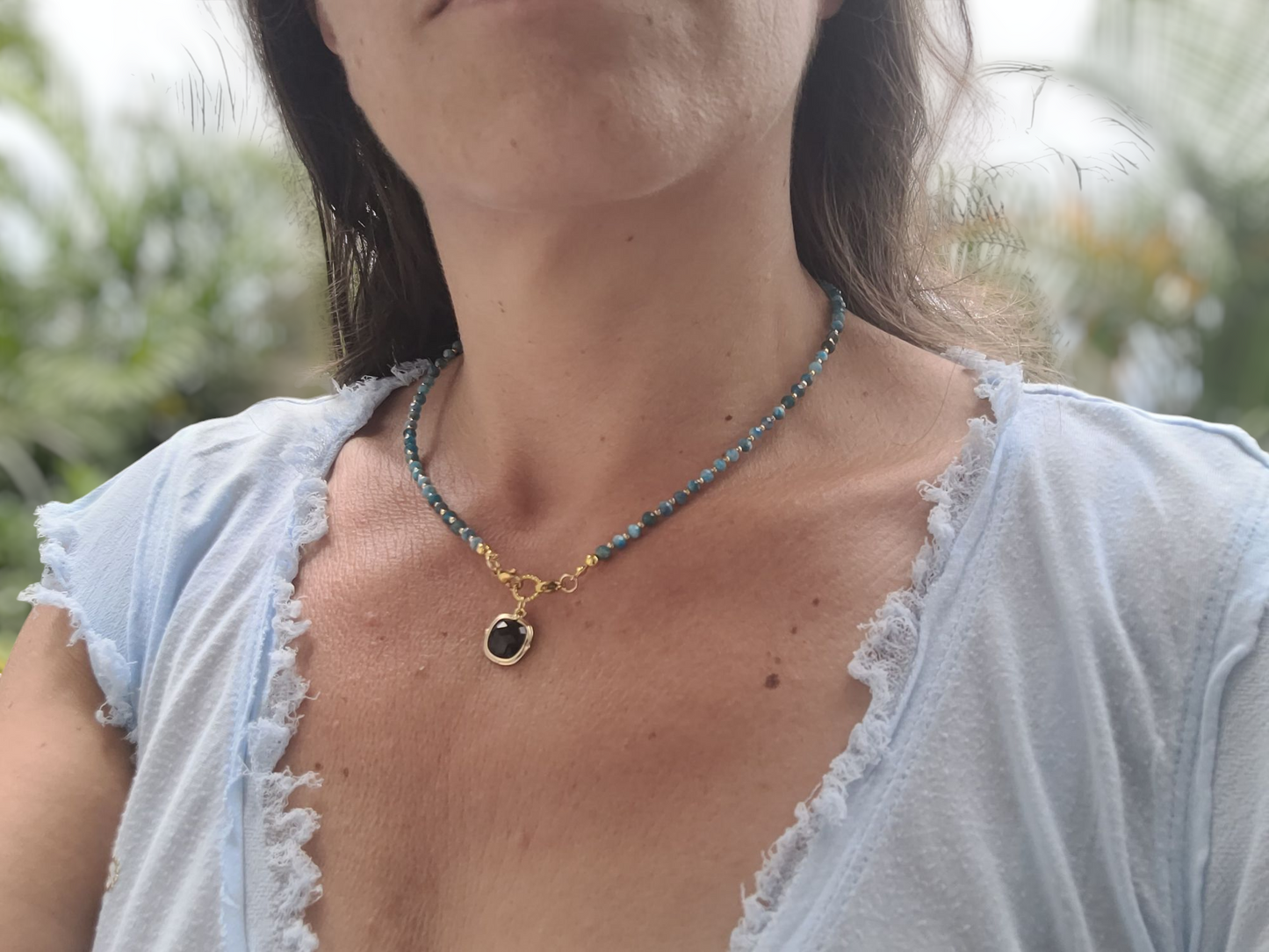 Colliers à Pendentifs Interchangeables – Aura Libre