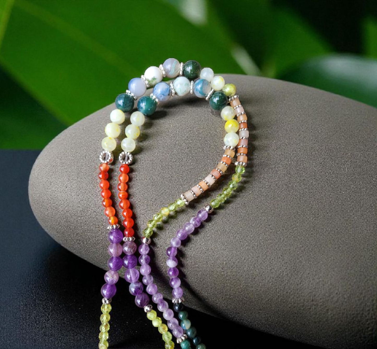 Sautoir “Arbre de Vie” – Cornaline, Agate Mousse, Améthyste, Quartz Citron & Péridot