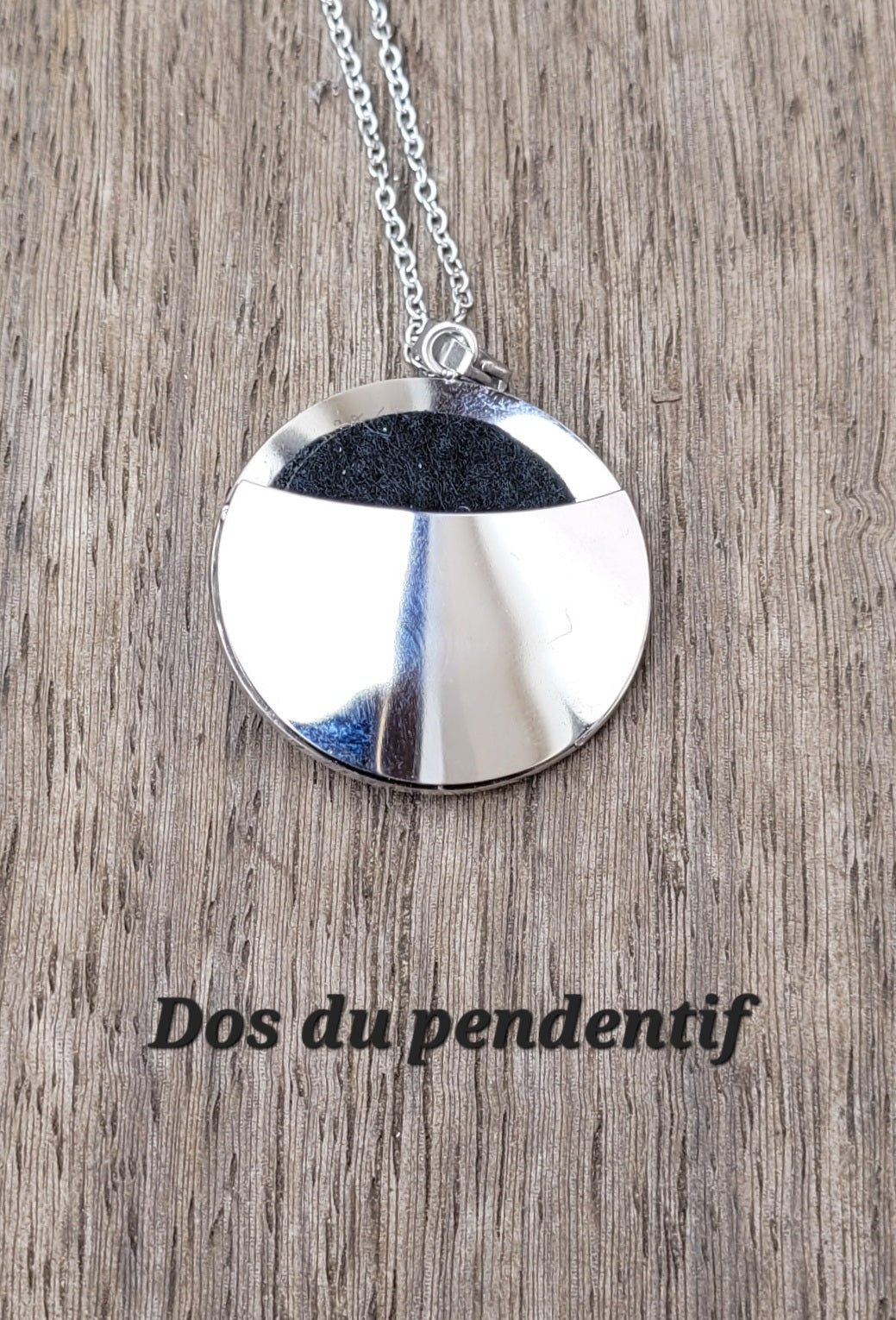 Collier diffuseur de parfum ou huiles essentielles