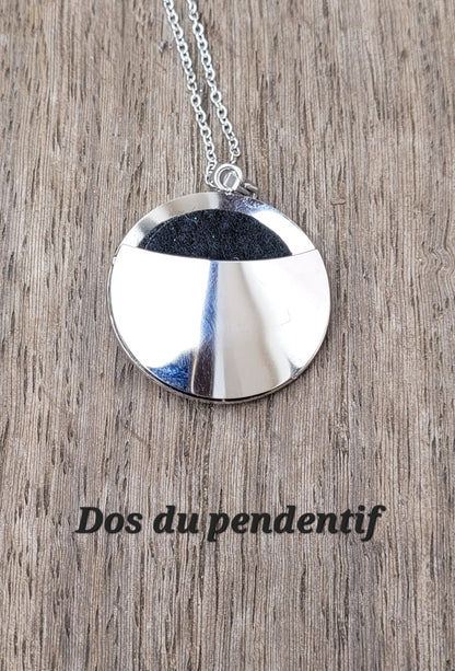 Collier diffuseur de parfum ou huiles essentielles