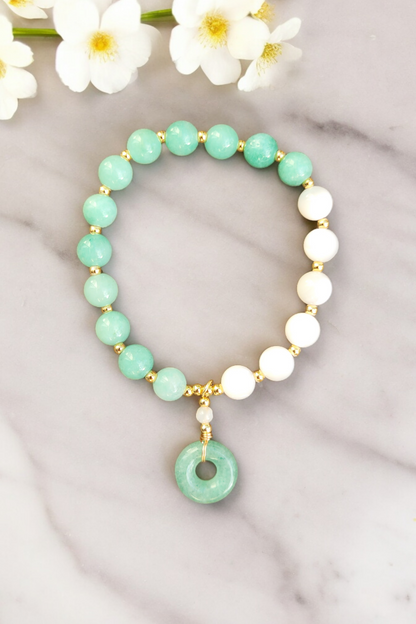 Bracelet en jade vert et nacre