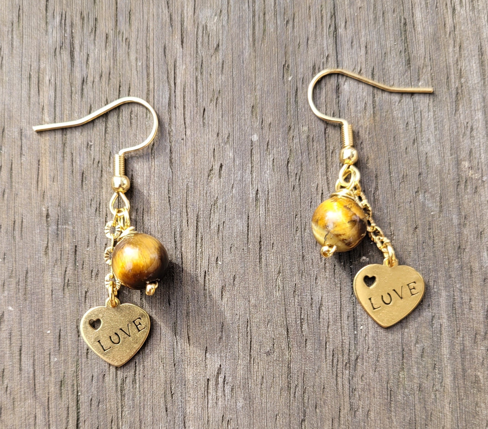 Boucles d’oreilles Œil de Tigre et pendentif LOVE – Protection et confiance - Boucles d'oreilles pierres naturelles - Flore Holistic