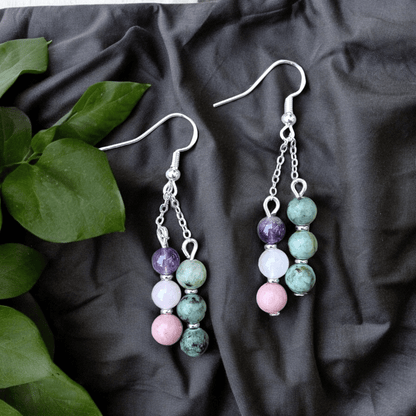 Boucles d’Oreilles Turquoise Africaine, Améthyste, Quartz Rose & Rhodonite – Harmonie et Énergie du cœur - Boucles d'oreilles pierres naturelles - Flore Holistic