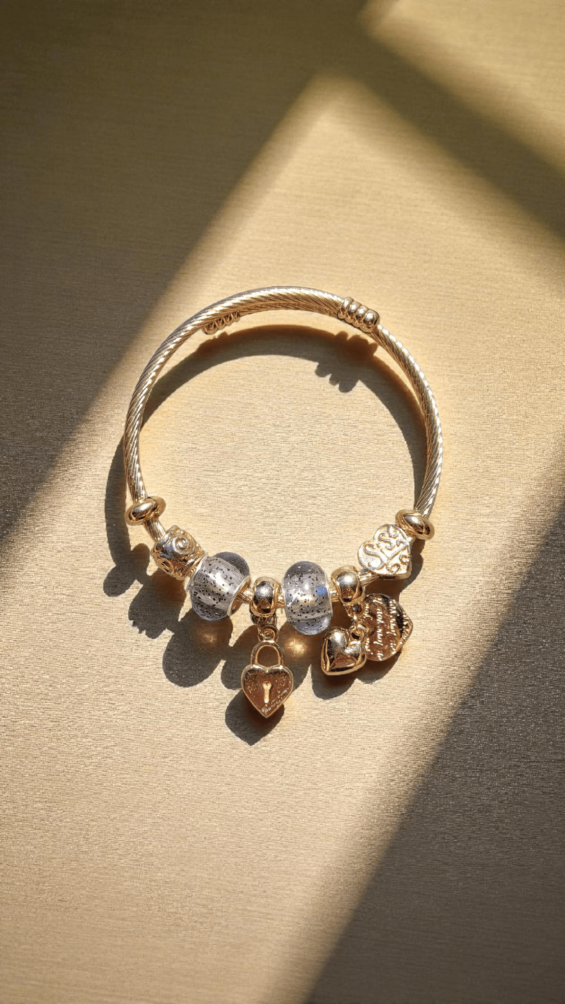 Bracelet Charms – Acier inoxydable doré & perles décoratives - Flore Holistic