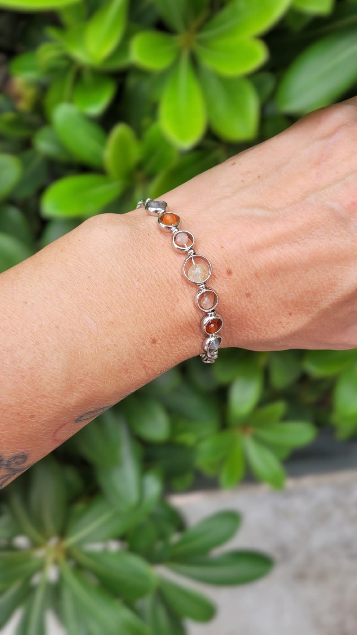 Bracelet Énergies 2026 – Cornaline, Citrine, Pierre du Soleil et Labradorite - Bracelets pierres naturelles - Flore Holistic