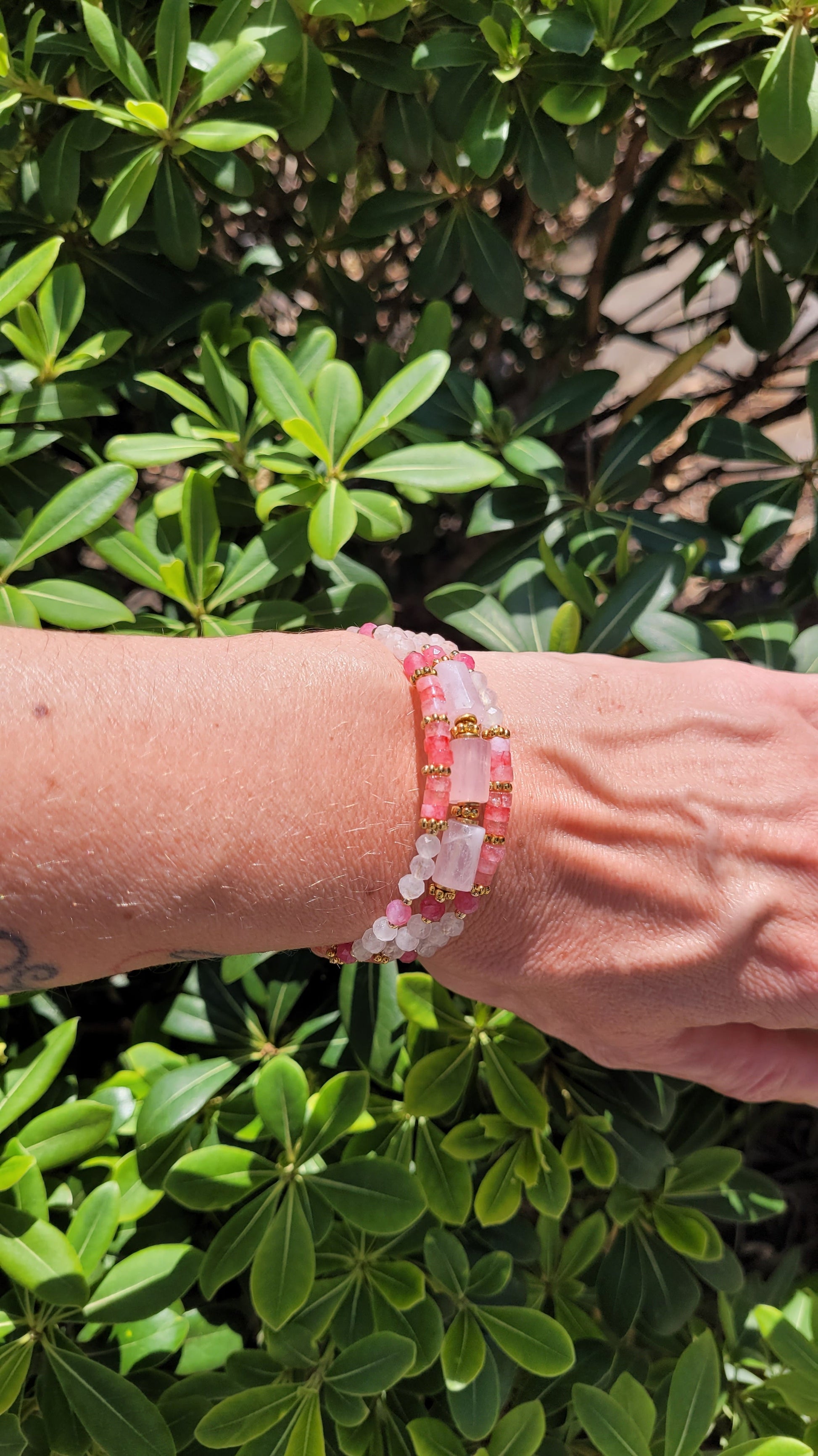 Bracelets multirangs Aura Libre – Énergie & Élégance - Flore Holistic