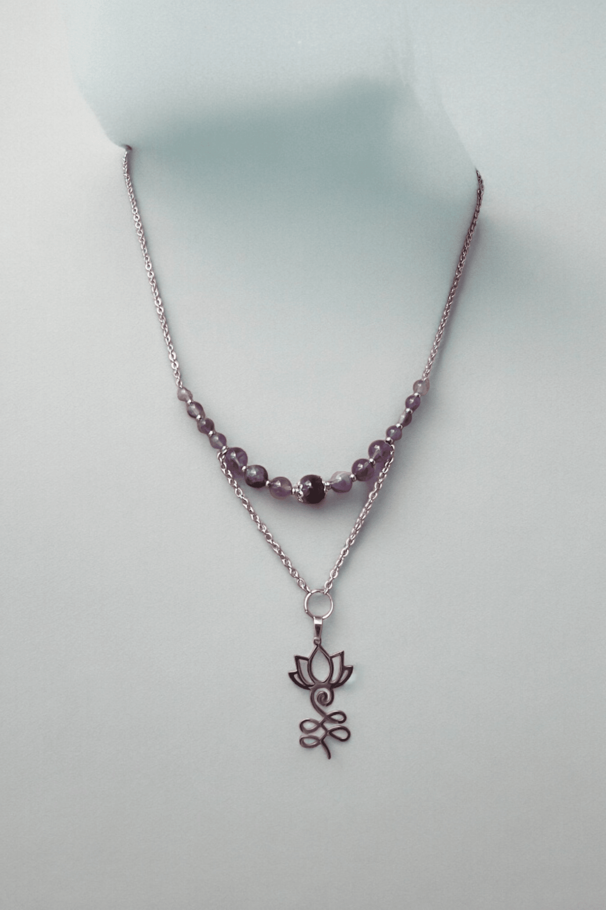 Collier Améthyste & Unalome – Éveil et Paix intérieure - Collier pierres naturelles - Flore Holistic