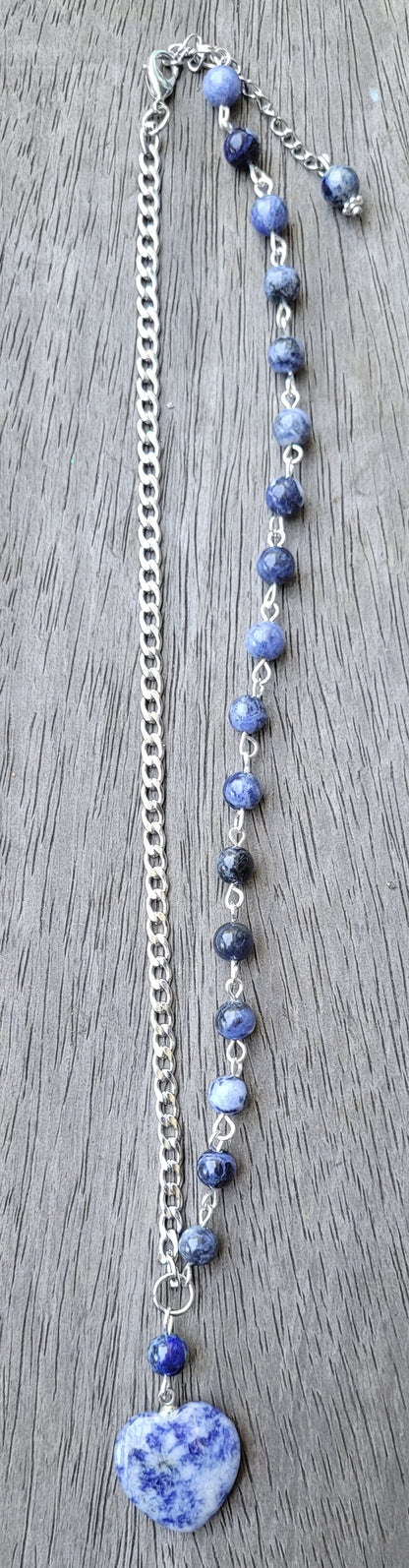 Collier Asymétrique Sodalite – Calme et Vérité intérieure - Collier pierres naturelles - Flore Holistic