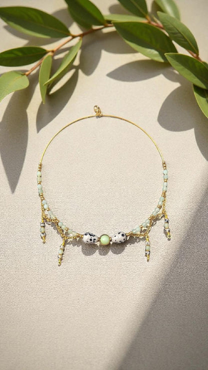 Collier Calcite Verte, Jaspe Dalmatien et Jade Blanc – Douceur et ancrage | Aura Libre - Collier pierres naturelles - Flore Holistic
