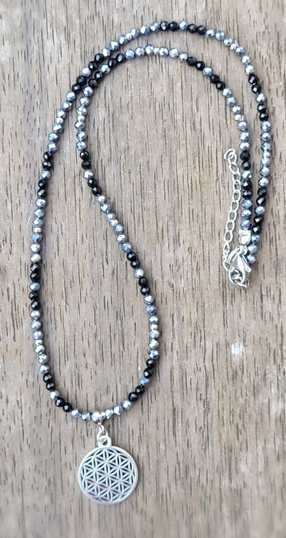 Collier Terahertz & Spinelle – Fleur de Vie – Énergie et Protection - Collier pierres naturelles - Flore Holistic