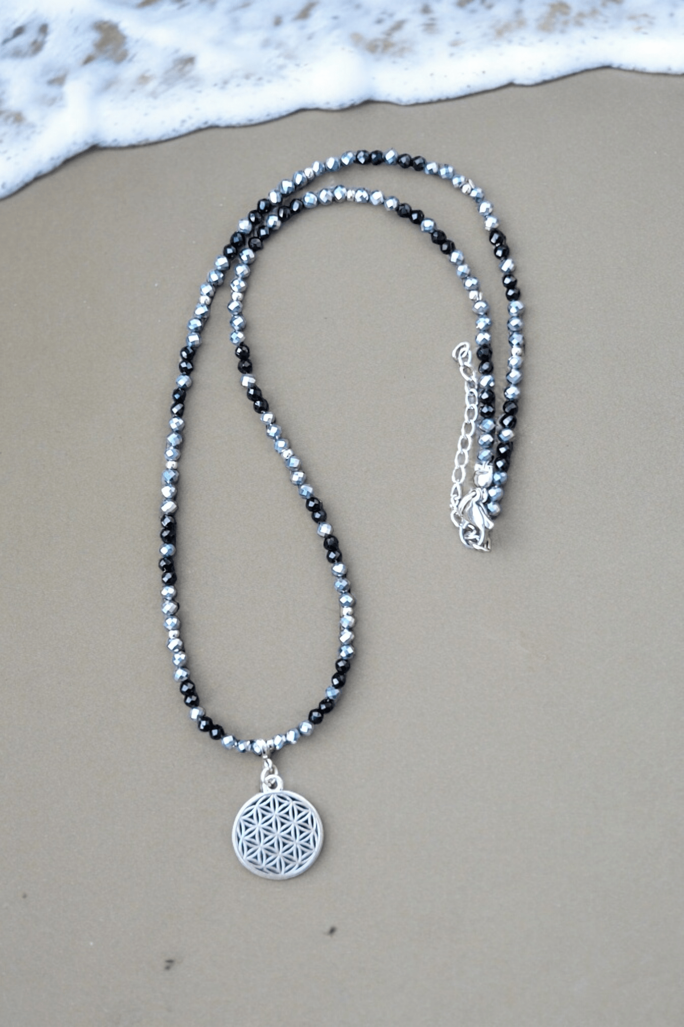 Collier Terahertz & Spinelle – Fleur de Vie – Énergie et Protection - Collier pierres naturelles - Flore Holistic