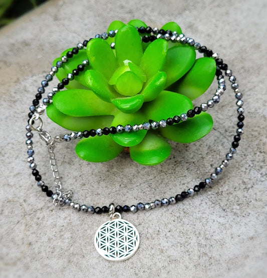 Collier Terahertz & Spinelle – Fleur de Vie – Énergie et Protection - Collier pierres naturelles - Flore Holistic