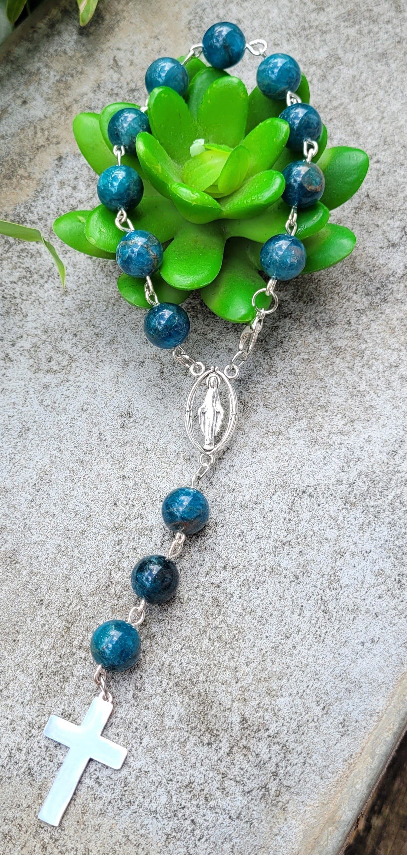 Dizainier en apatite - Chapelet pierres naturelles - Flore Holistic