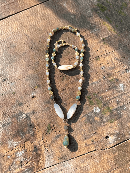 Parure Ancrage et stabilité - Parure en pierres naturelles - Flore Holistic