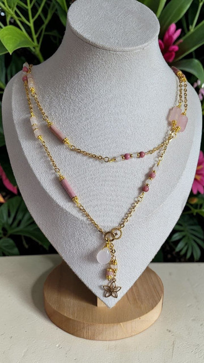 Parure Rhodonite et quartz rose - Douceur et retour à soi - Parure en pierres naturelles - Flore Holistic