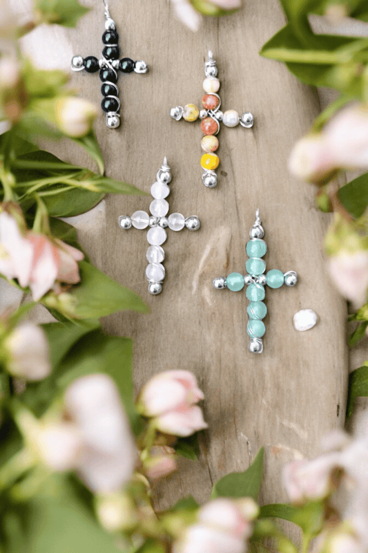 Petites Croix en Pierres Naturelles – Protection et Énergie du Cœur - Pendentif en pierre naturelle - Flore Holistic
