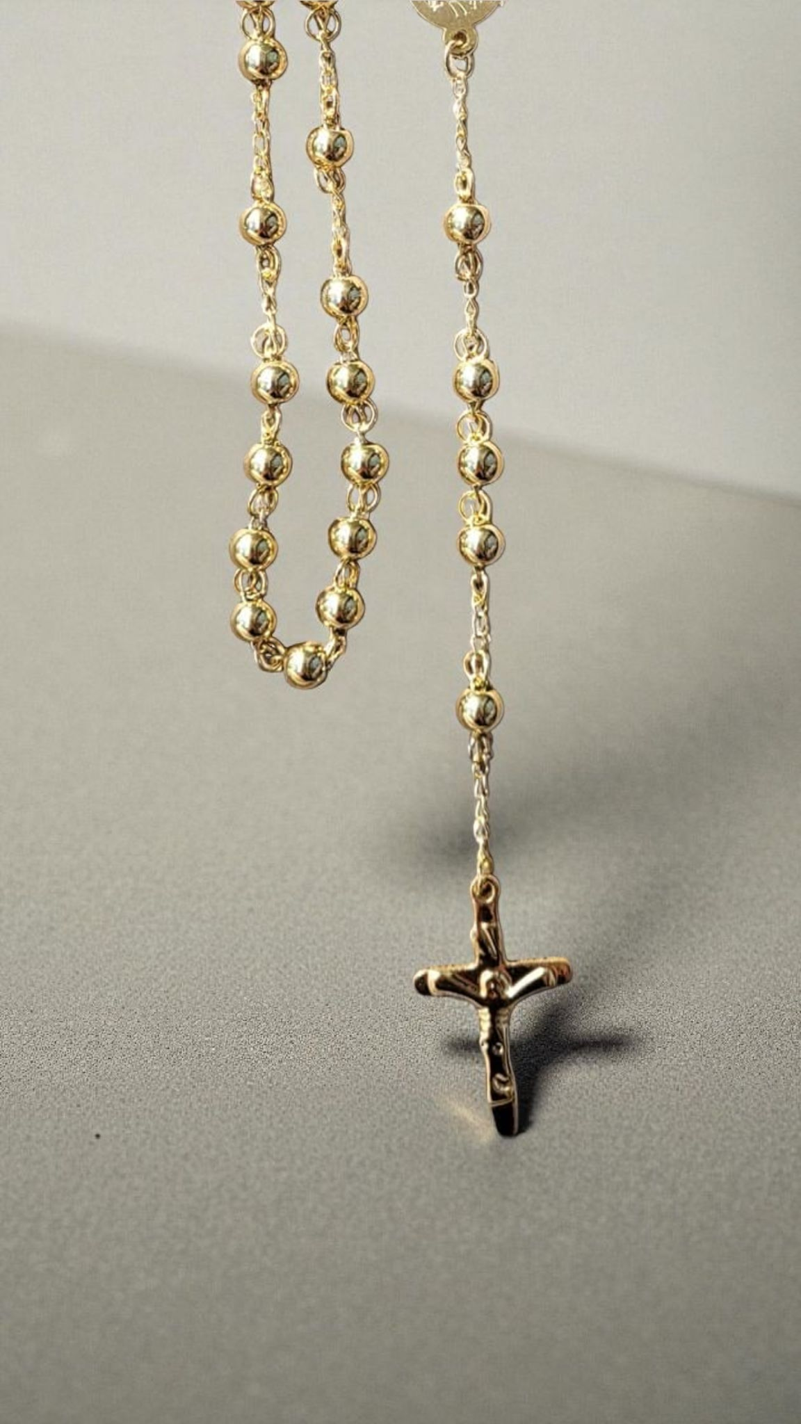 ✨ Chapelet en acier inoxydable doré – Résistant & intemporel