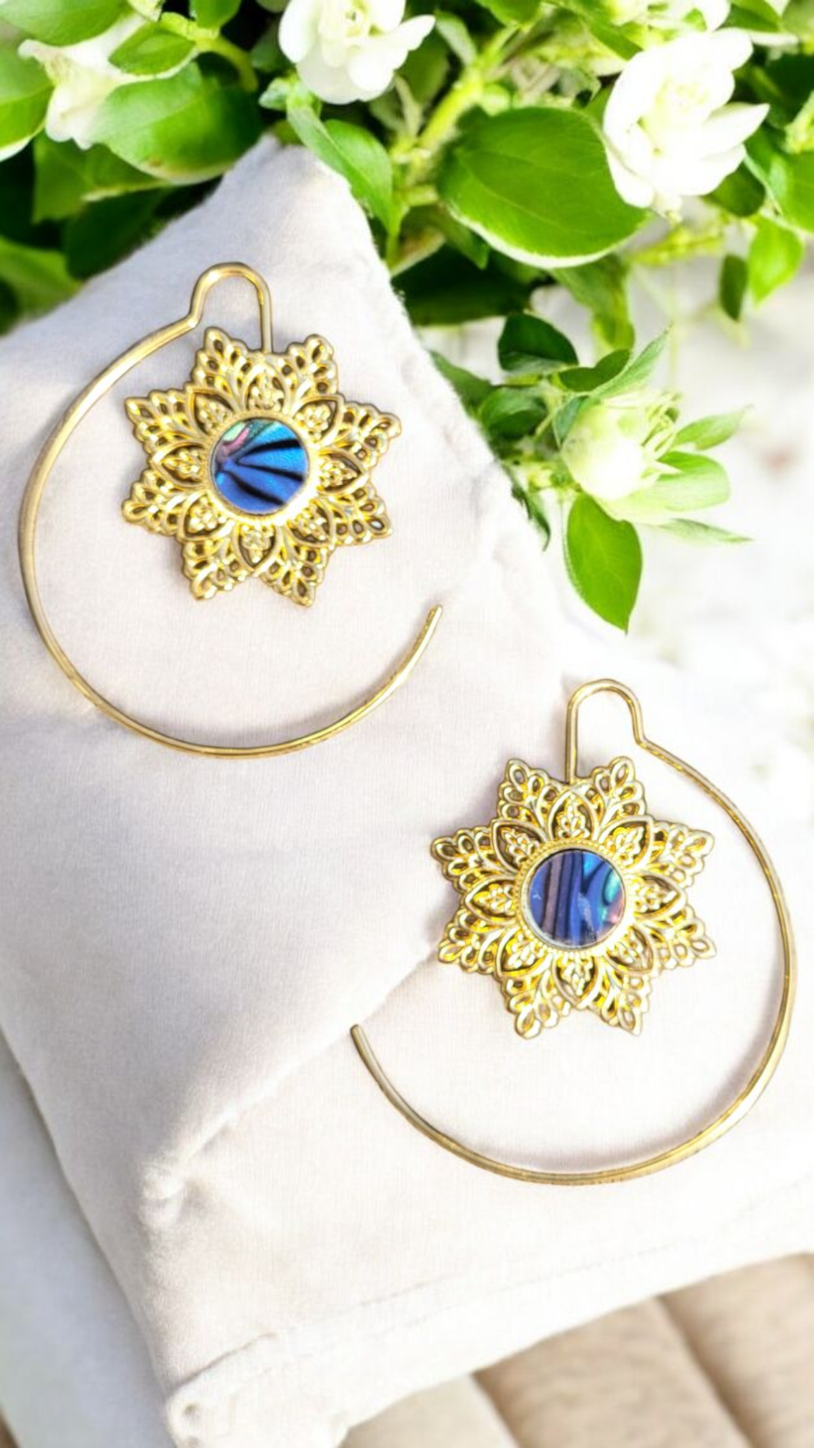 🌸 Boucles Fleur Abalone – Acier inoxydable doré